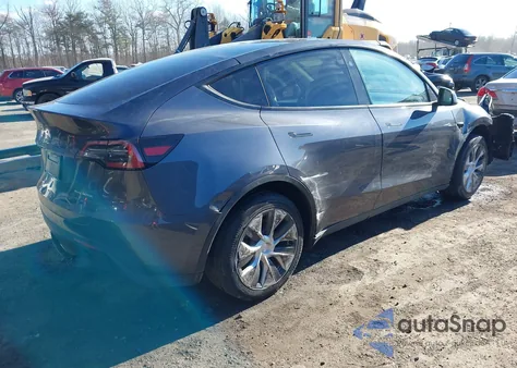2023 Tesla Model Y Awd/Long Range Dual Motor All-Wheel Drive z USA, uszkodzony, nr VIN 7SAYGDEE7PF883698